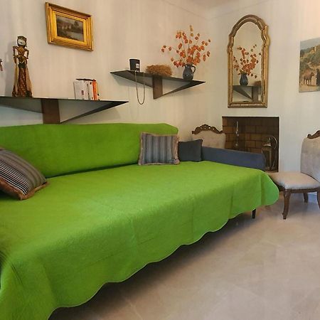 Charmant Appartement En Rez De Jardin Sartène Exteriör bild