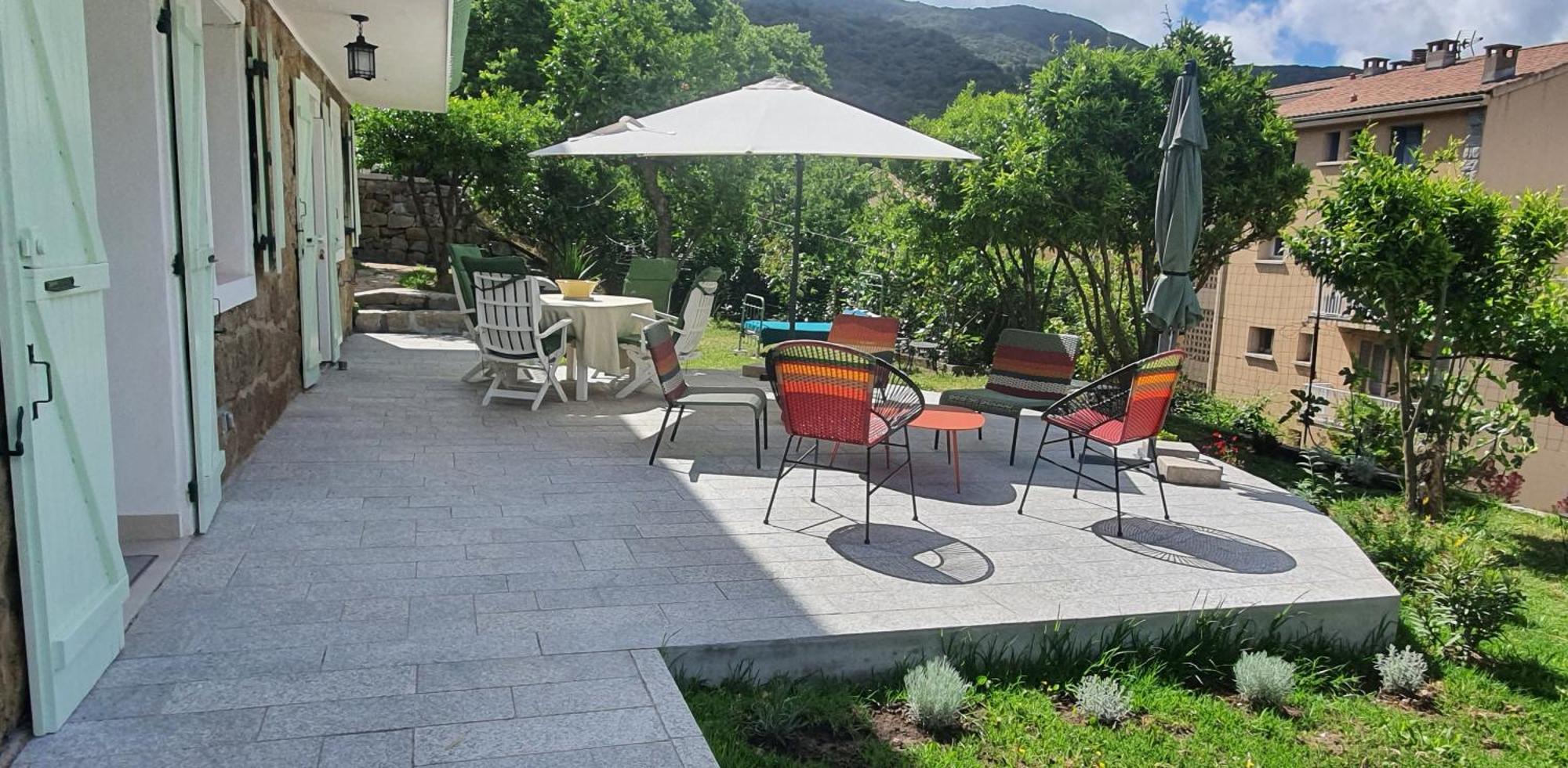 Charmant Appartement En Rez De Jardin Sartène Exteriör bild