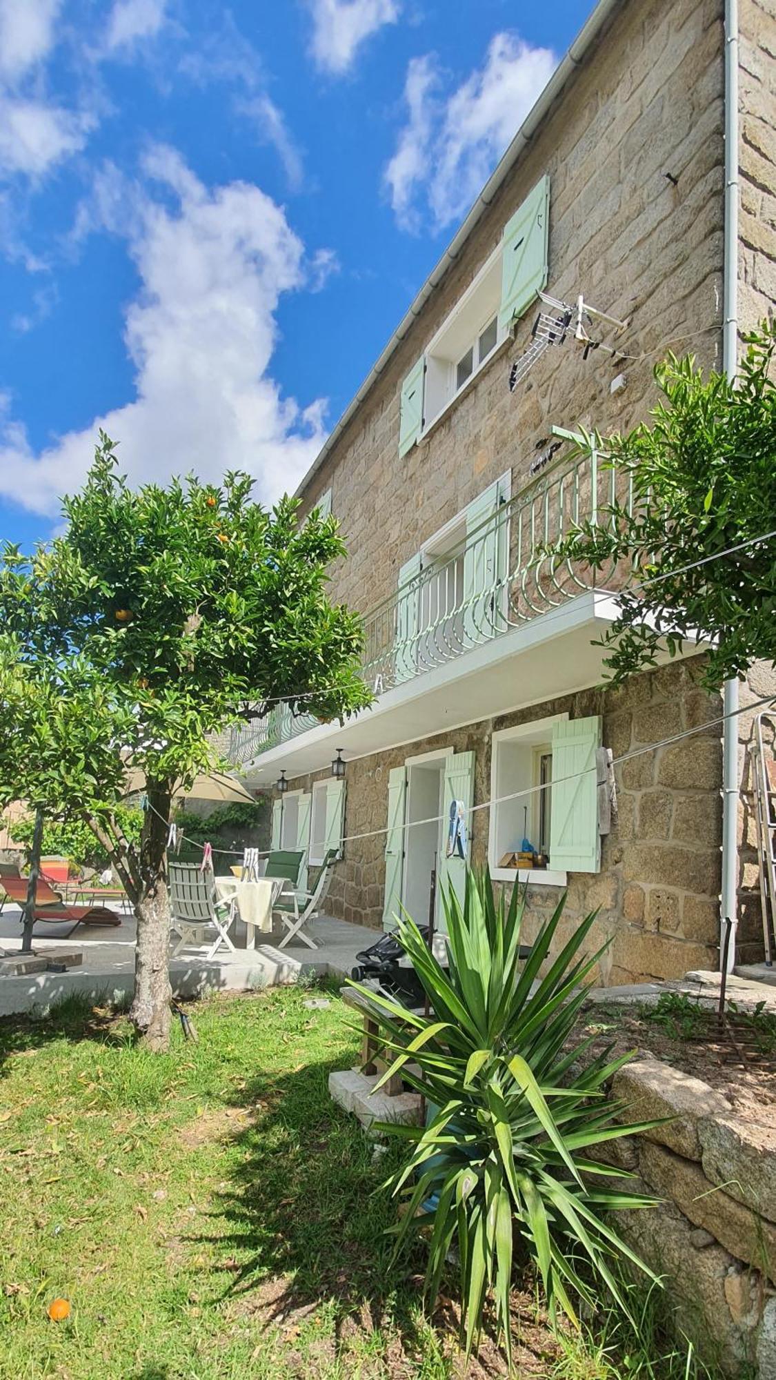 Charmant Appartement En Rez De Jardin Sartène Exteriör bild